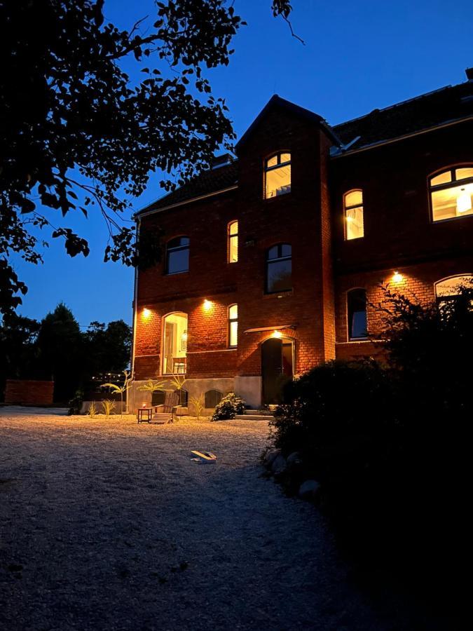 Ublik Stacja Apartment Екстериор снимка