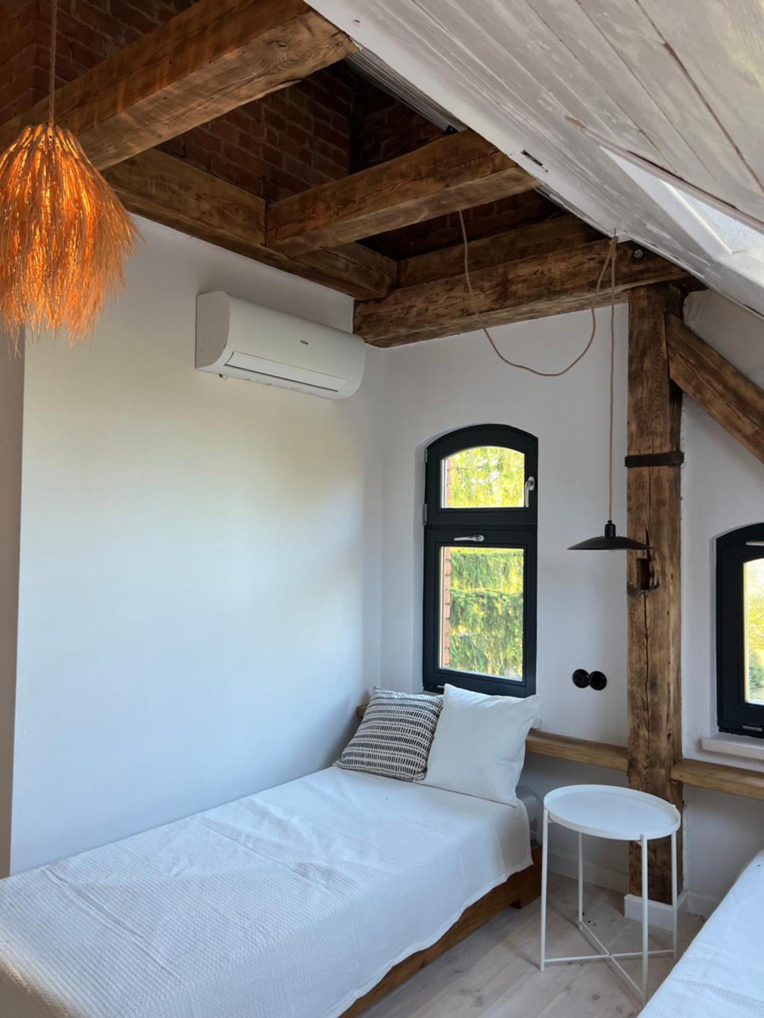 Ublik Stacja Apartment Екстериор снимка